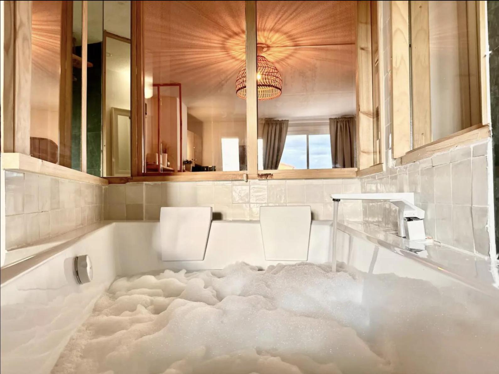 아그 All New Loft Architecte - Bain Duo & Cinema 아파트 외부 사진